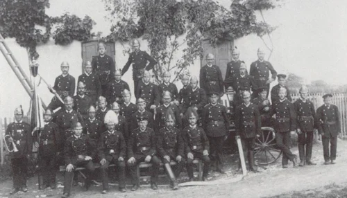 ffwalt1899022.jpg